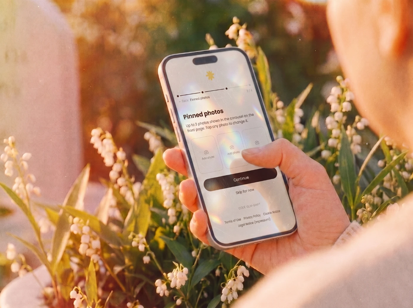 Setting up a memorial page in the Glimt app on a phone
